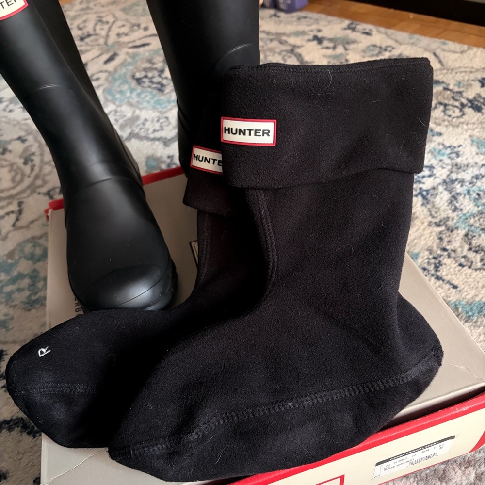 Hunter Women's Short Matte Black Rain Boots - Picture 7 of 11
